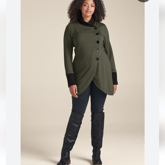 NWOT Venus Coat Green & Black Size 12 - Picture 3 of 11